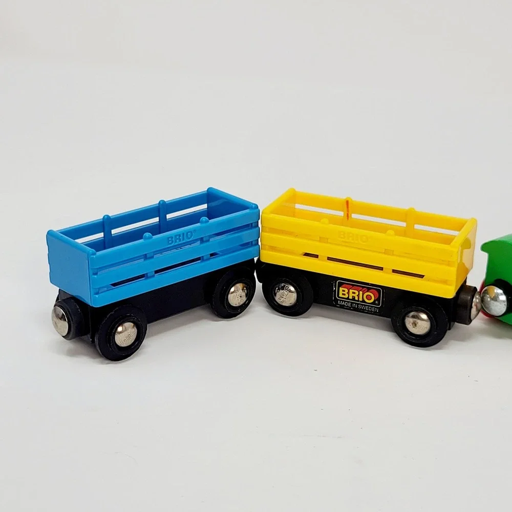 BRIO Wooden Train Cars Set Kids Multicolor Magnetic Vintage Good